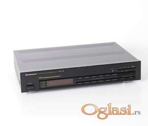 Pioneer F-447 digital tuner